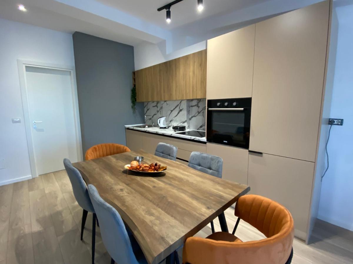 Brand New Apts Located At The City'S Main Square-100 Mbs Wifi Durres Luaran gambar