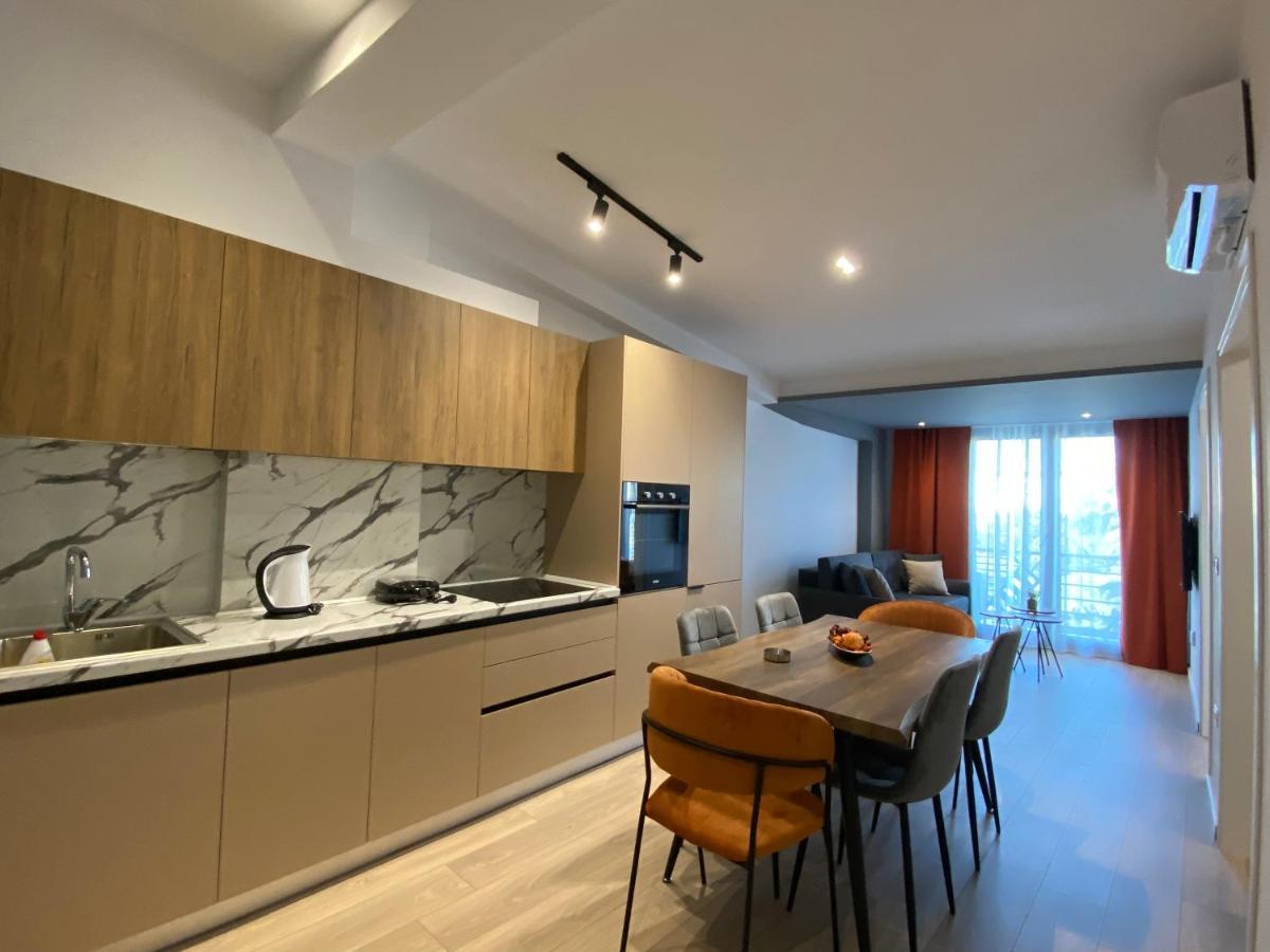 Brand New Apts Located At The City'S Main Square-100 Mbs Wifi Durres Luaran gambar